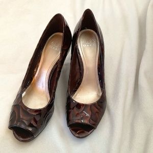 Alex Marie brown patterned and textured heels size 7